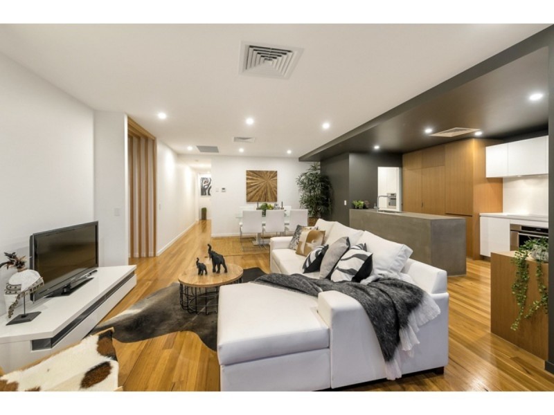 9/56 Bellevue Terrace, St Lucia QLD 4067