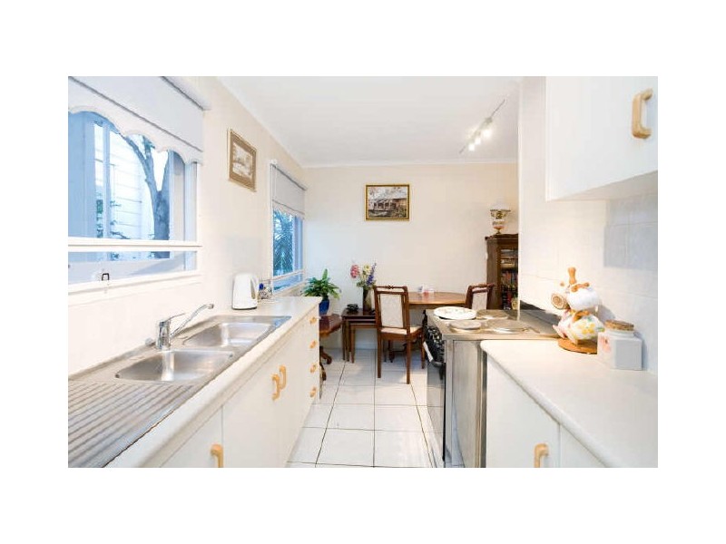 2/100 Langshaw Street, New Farm QLD 4005