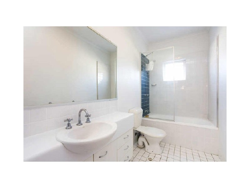 8/75 Hardgrave Road, West End QLD 4101
