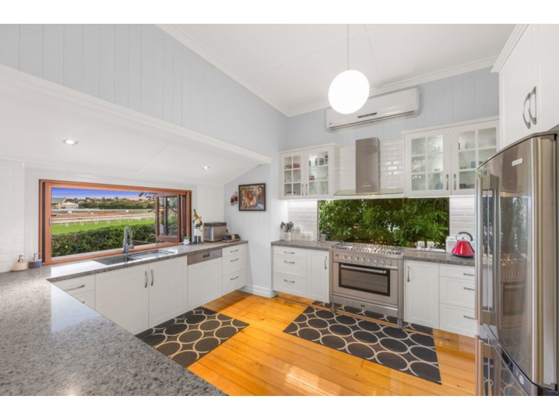 126 Mein Street, Hendra QLD 4011