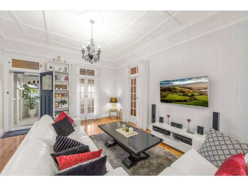 126 Mein Street, Hendra QLD 4011