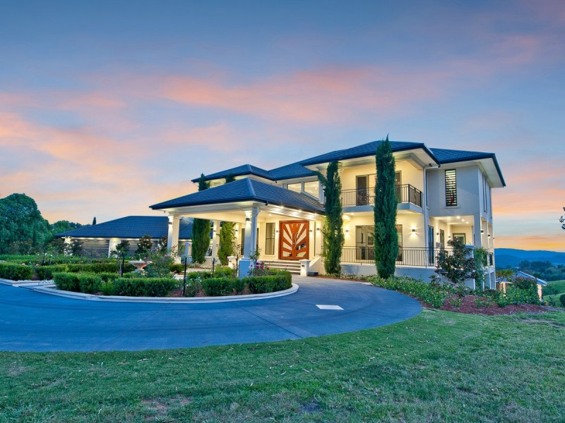 701 Clear Mountain Road, Clear Mountain QLD 4500