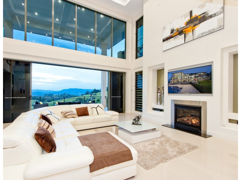 701 Clear Mountain Road, Clear Mountain QLD 4500