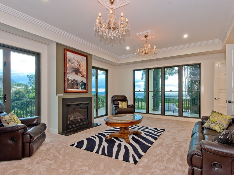 701 Clear Mountain Road, Clear Mountain QLD 4500