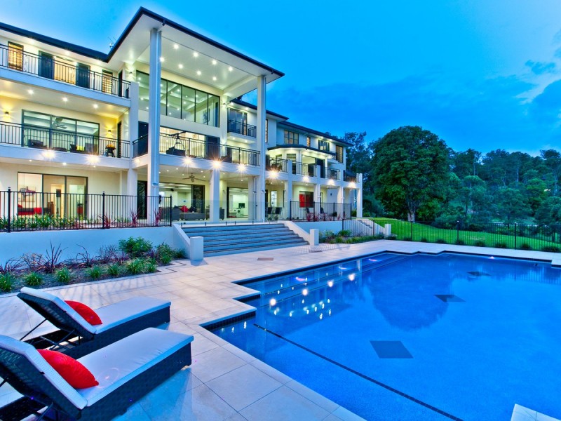 701 Clear Mountain Road, Clear Mountain QLD 4500