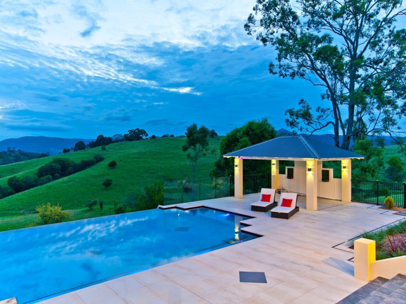 701 Clear Mountain Road, Clear Mountain QLD 4500