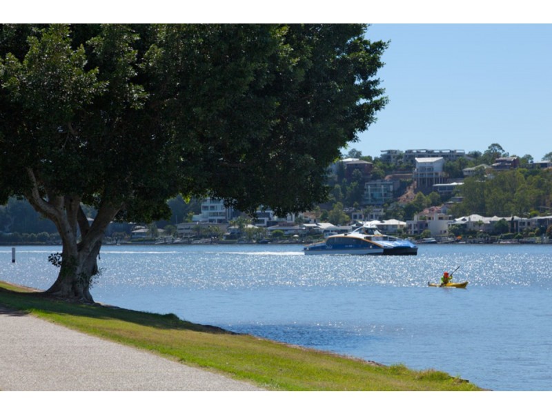 4/72 Oxlade Drive, New Farm QLD 4005