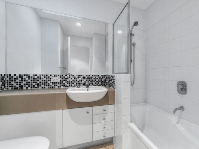 2/34 Campbell Street, Bowen Hills QLD 4006