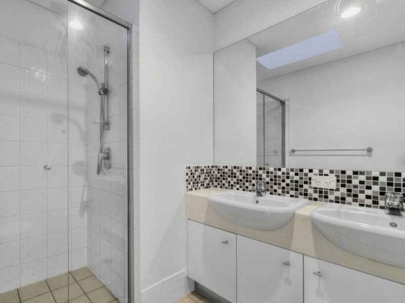 2/34 Campbell Street, Bowen Hills QLD 4006