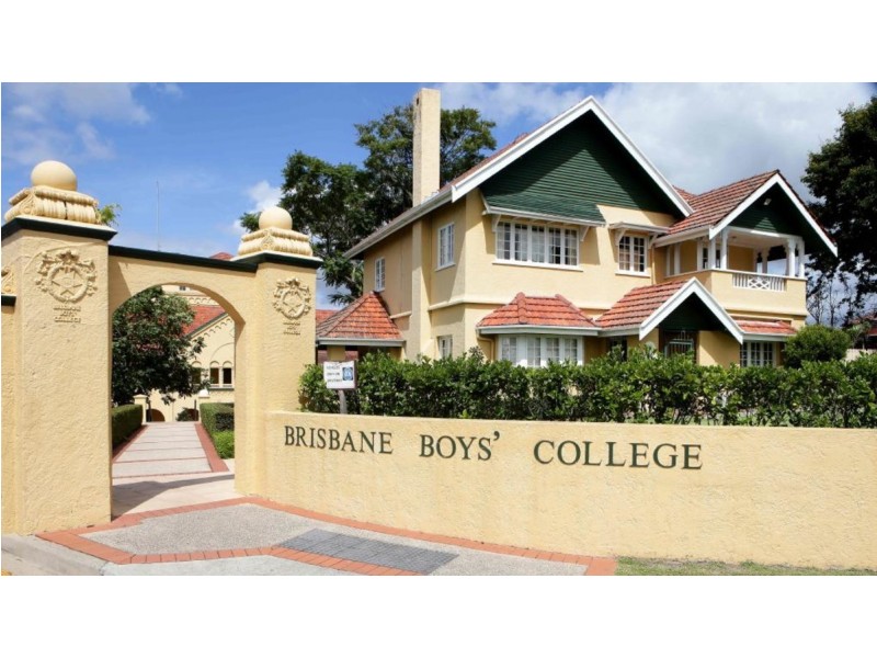 32 Burns Road, Toowong QLD 4066
