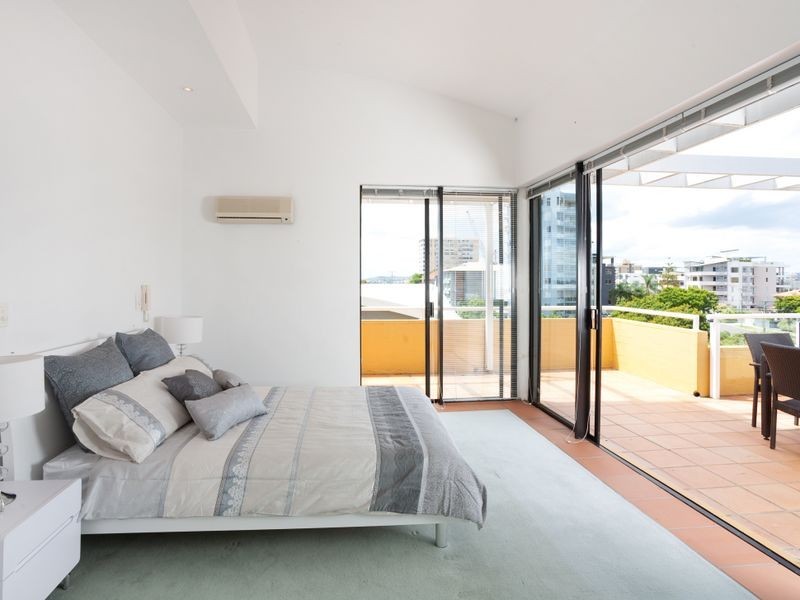 11/218 Bowen Terrace, New Farm QLD 4005