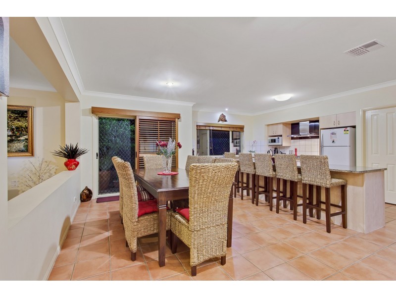 35 Thomas Mcleod Avenue, Sinnamon Park QLD 4073