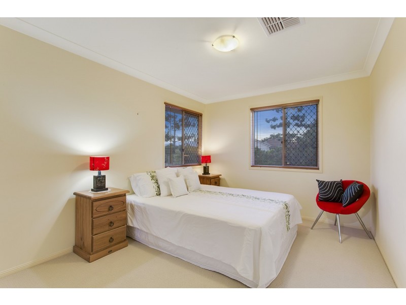 35 Thomas Mcleod Avenue, Sinnamon Park QLD 4073