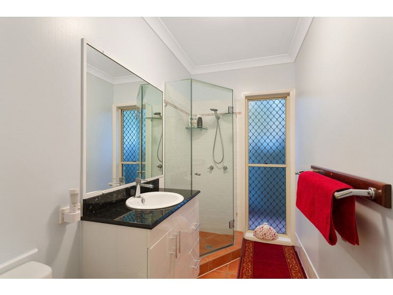 35 Thomas Mcleod Avenue, Sinnamon Park QLD 4073