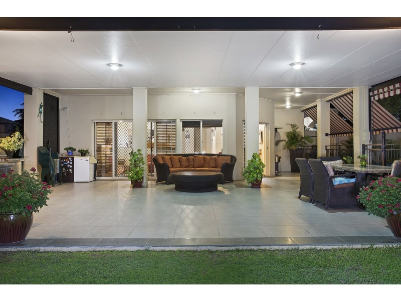 35 Thomas Mcleod Avenue, Sinnamon Park QLD 4073