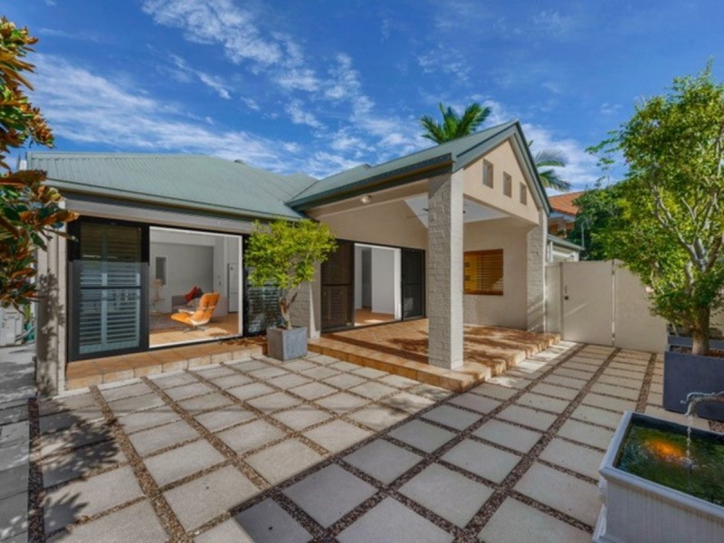 37 Hants Street, Hamilton QLD 4007