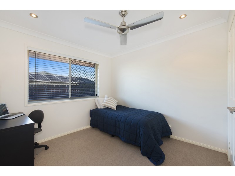 24 Mareeba Court, Arana Hills QLD 4054