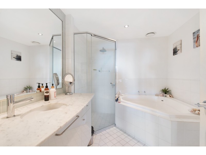 G04/45b Newstead Terrace, Newstead QLD 4006