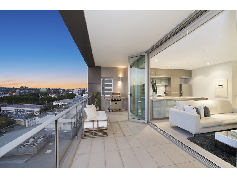 42/205 Coronation Drive, Milton QLD 4064