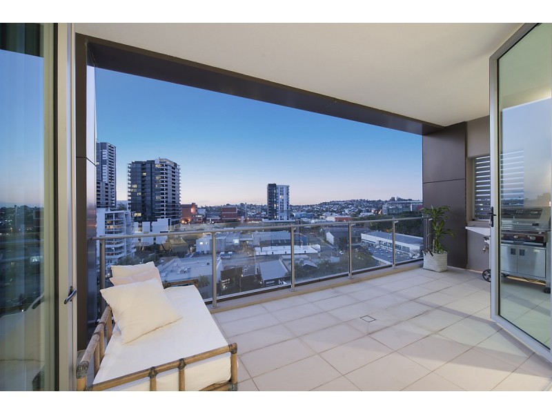 42/205 Coronation Drive, Milton QLD 4064