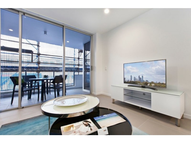 202/26 Spendelove Avenue, Southport QLD 4215