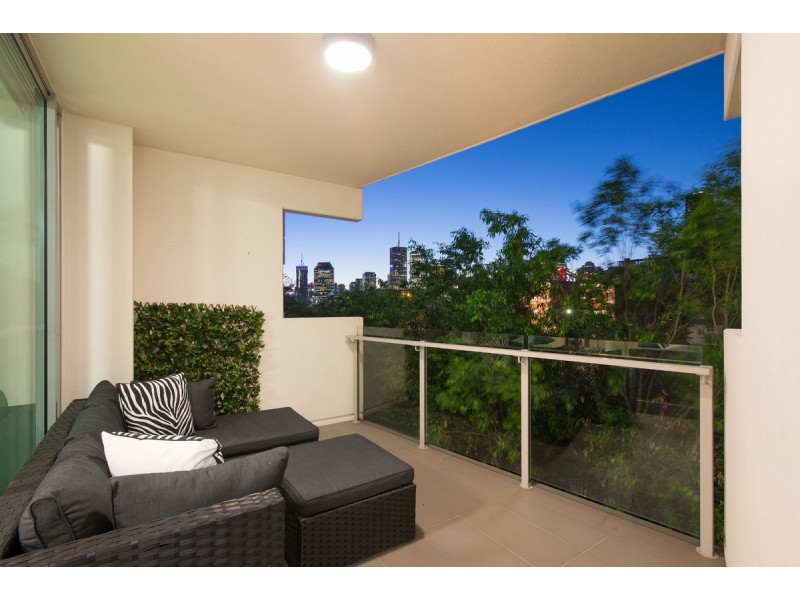 11/75 Barker Street, New Farm QLD 4005