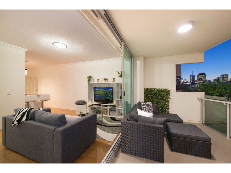 11/75 Barker Street, New Farm QLD 4005