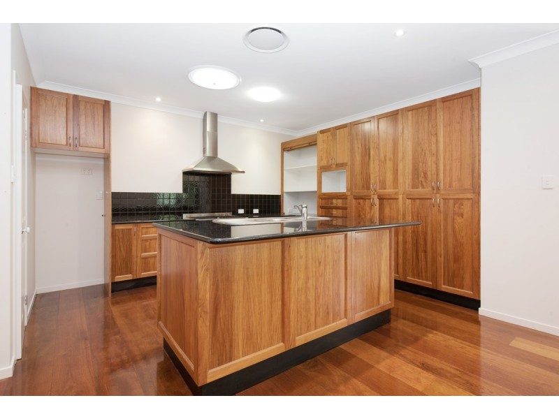 61 Barker Street, East Brisbane QLD 4169