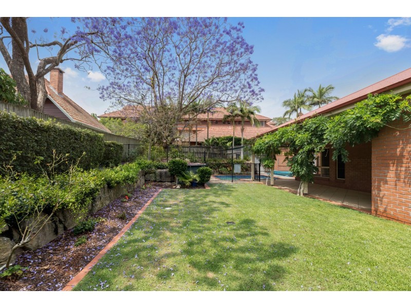 61 Barker Street, East Brisbane QLD 4169