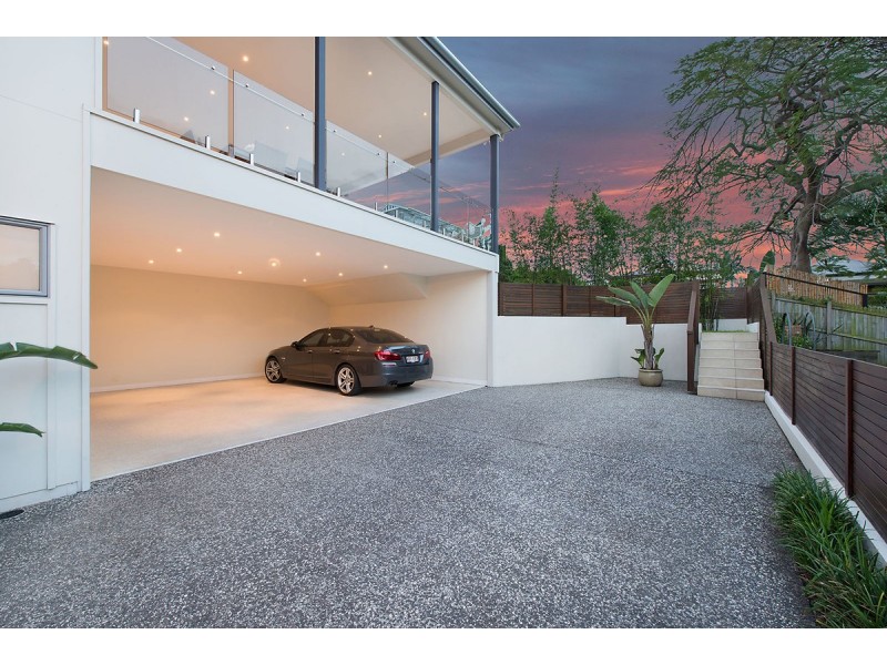 33 Greene Street, Newmarket QLD 4051