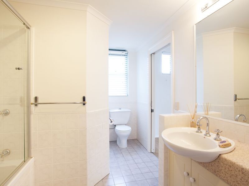 1/67 Oxlade Drive, New Farm QLD 4005