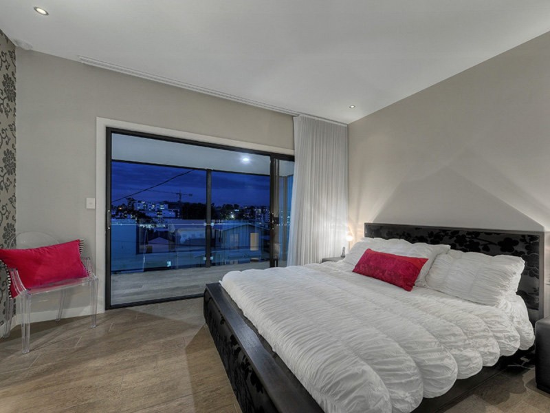 12 Blythe Street, Kelvin Grove QLD 4059