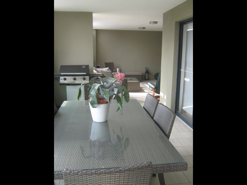 3/7 Helen Street, Newstead QLD 4006