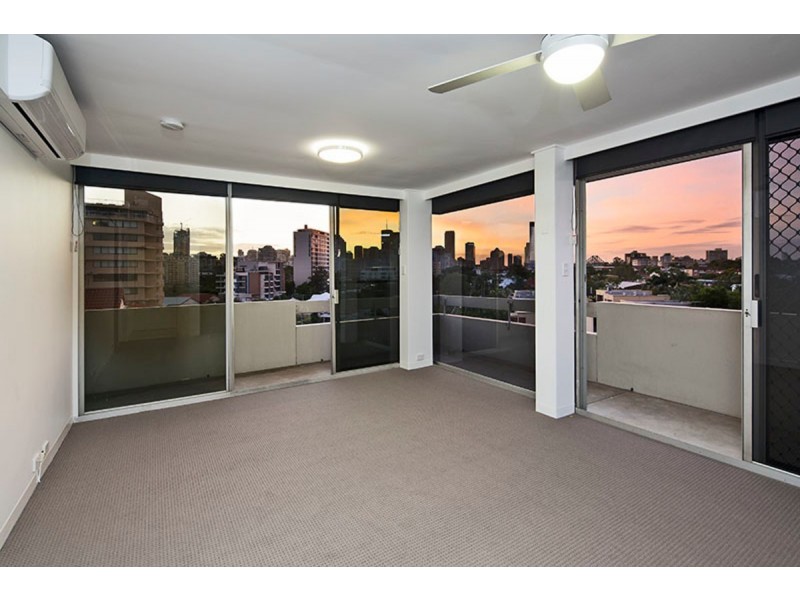 23/128 Oxlade Drive, New Farm QLD 4005