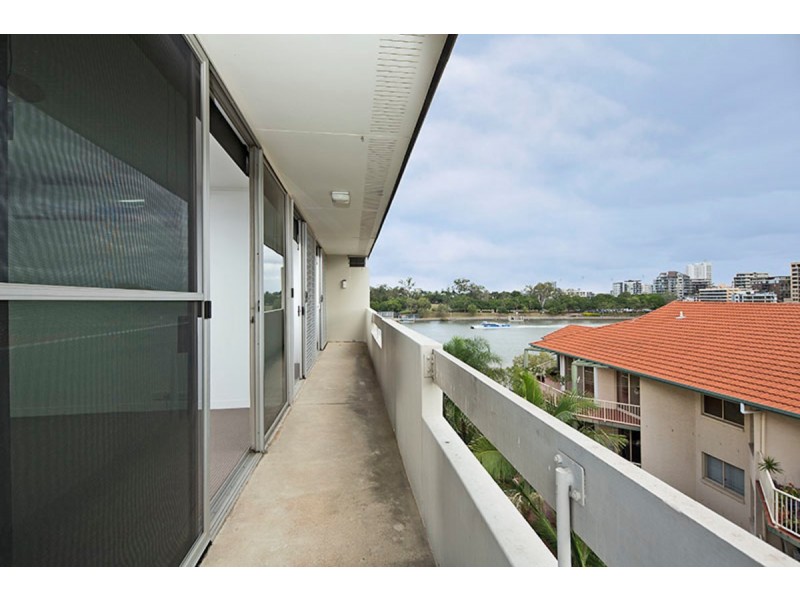 23/128 Oxlade Drive, New Farm QLD 4005