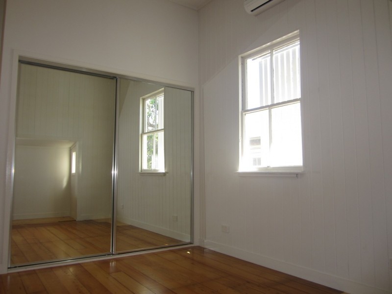 2/28 Oxford Street, Hamilton QLD 4007