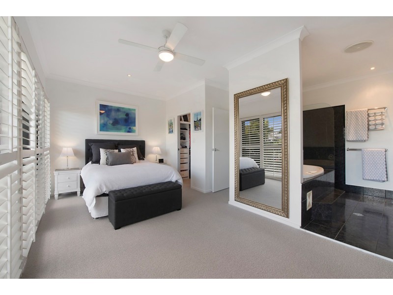 27 Lilley Street, Hendra QLD 4011