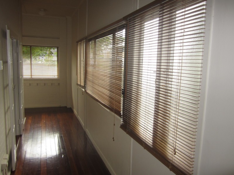 8/111 Merthyr Road, New Farm QLD 4005