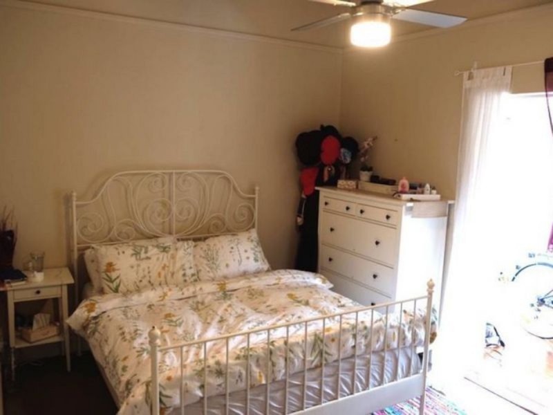 8/111 Merthyr Road, New Farm QLD 4005