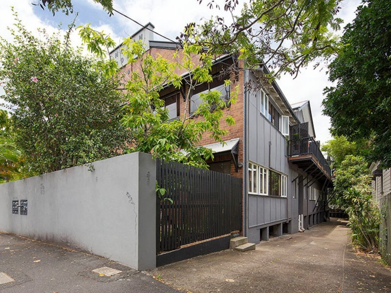 8/111 Merthyr Road, New Farm QLD 4005