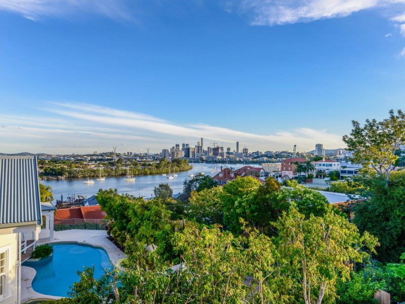62 Crescent Road, Hamilton QLD 4007