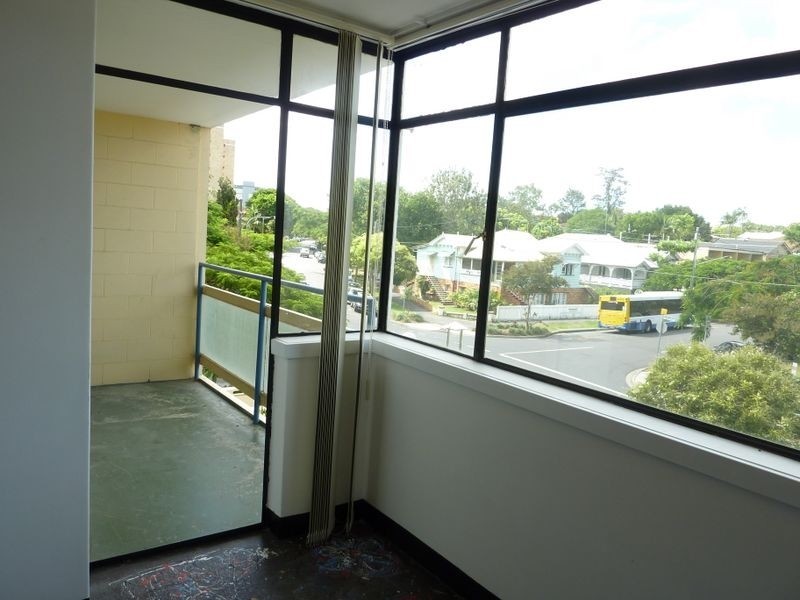 1B/172 Oxlade Drive, New Farm QLD 4005