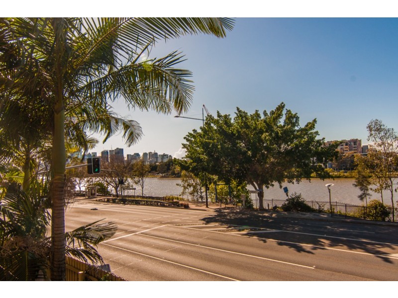 8/355 Coronation Drive, Auchenflower QLD 4066