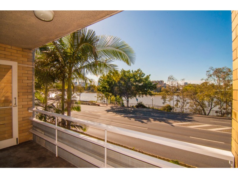 8/355 Coronation Drive, Auchenflower QLD 4066