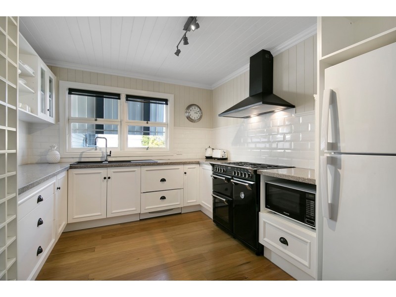 76 Lockerbie Street, Kangaroo Point QLD 4169