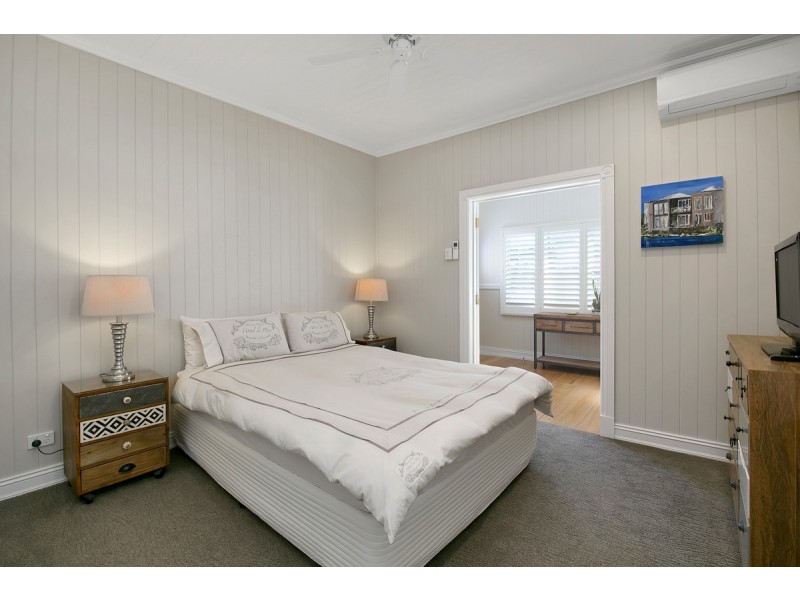 76 Lockerbie Street, Kangaroo Point QLD 4169