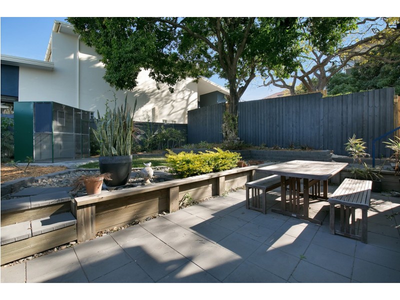 76 Lockerbie Street, Kangaroo Point QLD 4169