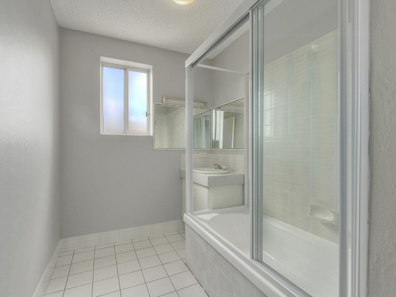 8/743 Brunswick Street, New Farm QLD 4005