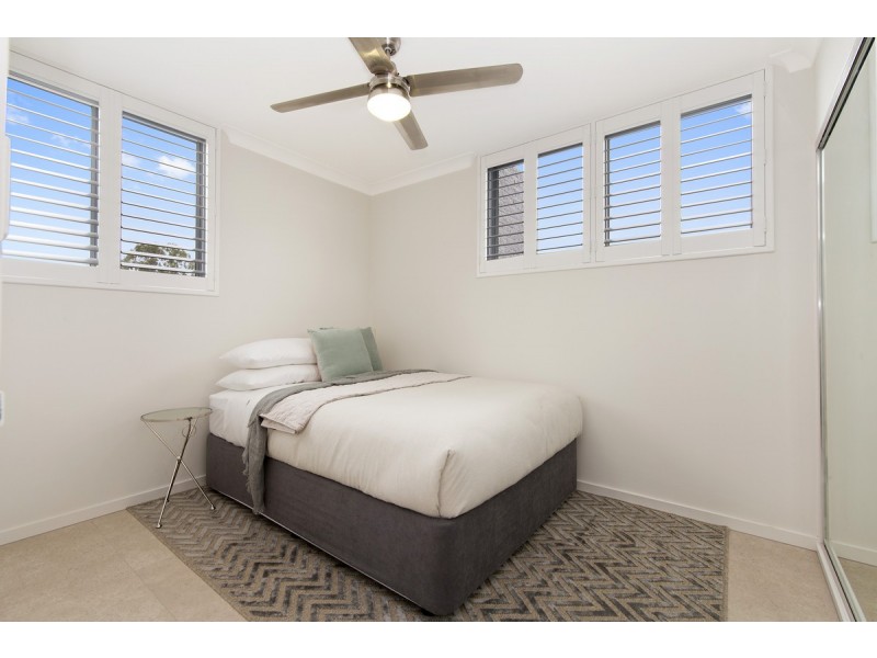 10/12 Hanworth Street, East Brisbane QLD 4169