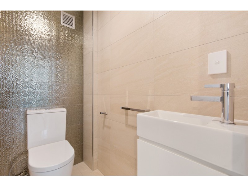 10/12 Hanworth Street, East Brisbane QLD 4169